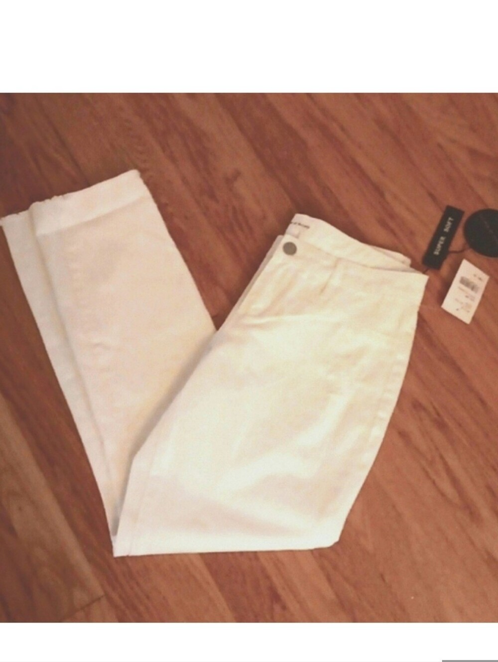 NWT Articles of Society Rene Mom Jeans Distressed White ■ Size 26